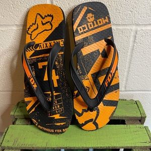 Fox flip flops